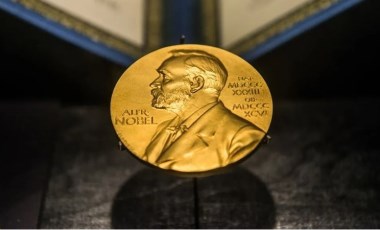 Nobel ödüllü 82 bilim insanı seçimlerde başkan adayı Harris'i destekleyeceklerini açıkladı