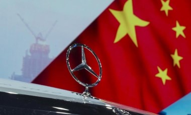 Alman otomotiv devi Mercedes-Benz'in kârı düştü: Çin pazarının etkisi büyük!