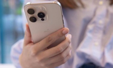 Apple, iPhone için yapay zeka özelliklerini devreye soktu