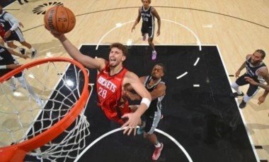 Alperen Şengün, uçmaya devam ediyor! Double-double klasiğini San Antonio'da da sürdürdü!