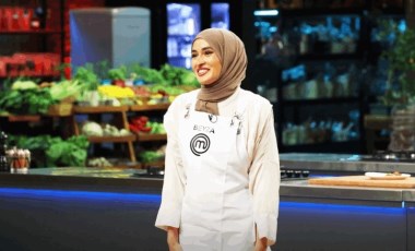 MasterChef'te büyük sakatlık: Beyza'nın yüzüne kaynar yağ döküldü! Yarışmacı acil olarak hastaneye kaldırıldı!