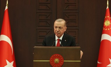 9 yıl sonra Çankaya'da: Erdoğan Kabine Toplantısı sonrası Ahmet Özer'i hedef aldı!