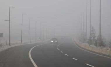 Kars'ta görüş mesafesi 5 metreye kadar düştü: Uçak seferleri ertelendi!