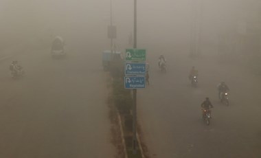 Pakistan'da hava kirliliği alarmı: Uzaydan görünebilir hale geldi