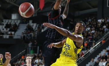 Devon Hall'dan Fenerbahçe Beko'ya kötü haber!