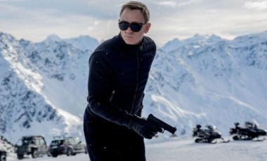 'James Bond'a hayat veren Daniel Craig'den rekor bağış