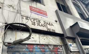 Beyoğlu’nda şüpheli ölüm: Mühürlü asansörün altında ceset bulundu!