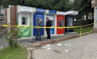 ATM'de silahlı saldırı: İşlem yaparken boynundan tabancayla vuruldu!