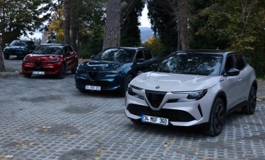 Alfa Romeo Junior hem verimli hem sportif! Model hibrit ve elektrikli olarak yola çıktı: İşte fiyatları ve tüm ayrıntılar...