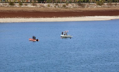 Adana'da deniz bisikletinden düşen 15 yaşındaki Medine kayboldu