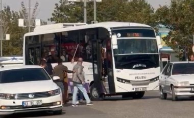 Şanlıurfa'da dehşet anları... Minibüsün önünü kesip, saldırdılar!