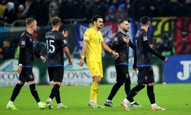 Futbolcular sahadan çekildi: Romanya - Kosova maçı yarıda kaldı!