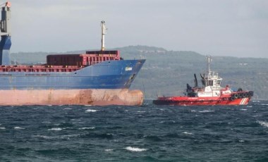 Çanakkale Boğazı gemi arızası nedeniyle çift yönlü olarak geçişlere kapatıldı