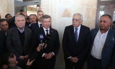 Ahmet Davutoğlu, Mardin'de Ahmet Türk ile bir araya geldi