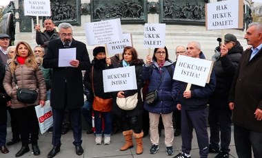 Paris'te CHP'nin kayyum protestosu: Esenyurt Belediye Başkanı Ahmet Özer'in tutuklanmasına tepki!