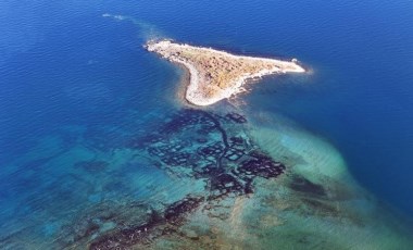 Van Gölü çekildi: Eski yerleşim alanları ortaya çıktı