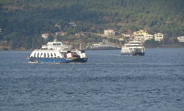 Bozcaada ve Gökçeada feribot seferlerine 'fırtına' engeli