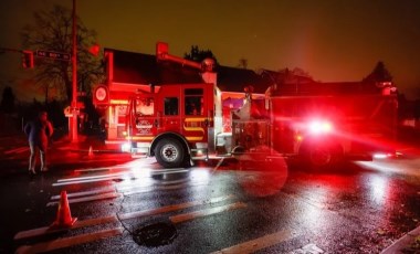 ABD'yi 'bomba kasırgası' vurdu: 600 bin kişi elektriksiz kaldı