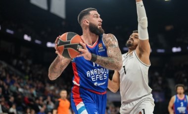 Anadolu Efes, Paris engeline takıldı!