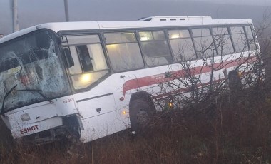 Urla'da panik anları: ESHOT otobüsü yoldan çıktı!