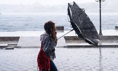 AKOM, İstanbul için 'saat' verdi: Çok kuvvetli geliyor!