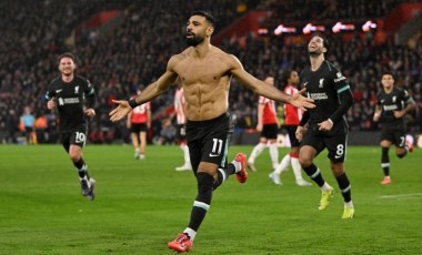 Liverpool deplasmanda Salah ile güldü: Puan farkı 8'e çıktı!