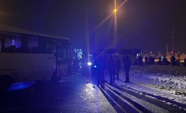 Kayseri'de işçi servisi ile yolcu otobüsü çarpıştı: 17 yaralı