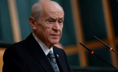 Devlet Bahçeli 'Öcalan' çağrısını yineledi, kürsüde tehditler savurdu: 'İmralı ve DEM Parti arasında yüz yüze temas gecikmemeli'