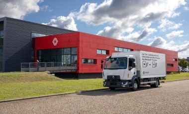 Renault Trucks dönüştürülen ilk elektrikli kamyon için onay aldı!