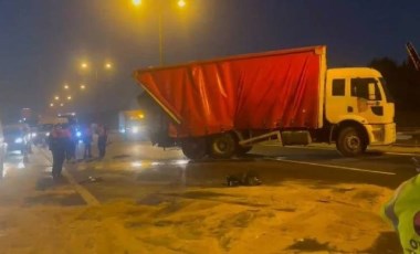 TEM'de trafiği kilitleyen kaza: Edirne yönü kapatıldı