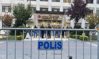 Türkiye Barolar Birliği'nden kayyum tepkisi: İçişleri Bakanlığı karardan derhal vazgeçerek belediye başkanları görevlerine iade edilmeli