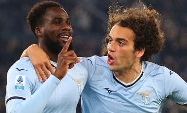 Cagliari 9 kişi kaldı: Lazio 3 puanı 2 golle aldı!