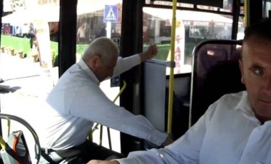 Kapısı açık otobüsten düştü, hayatını kaybetti