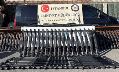 İstanbul Fatih'te 'yasadışı silah' operasyonu: 200 tüfek ele geçirildi