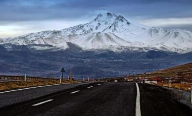 Erciyes Dağı'nda mahsur kalan dağcı kurtarıldı