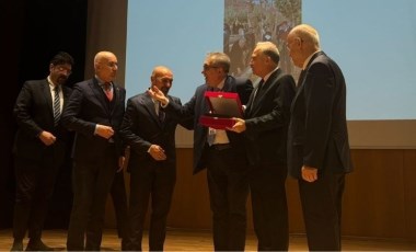 Eski CHP Grupbaşkanvekili Levent Gök: ‘Bu ödül, iktidara verilmiş bir kırmızı karttır’