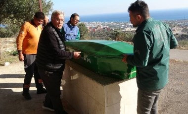 'Çilli Bom'un bestecisiydi... Sessiz sedasız defnedildi!