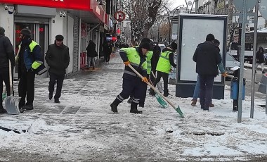 Van'da 'kar' esareti: 21 yerleşim yeri ulaşıma kapandı