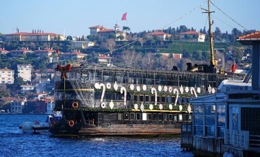 Son dakika... İstanbul'da tur teknesinde yangın!