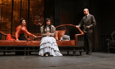 Adana Şehir Tiyatroları 'Hedda Gabler' oyunuyla İstanbul'da izleyicilerle buluşacak