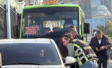 Sarıyer'de minibüste ücret kavgası: Şoför yolcuları rehin aldı!