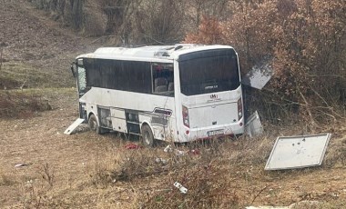 Emet'te feci kaza... Şoför direksiyon hakimiyetini kaybetti, işçi servisi yoldan çıktı: Ölü ve yaralılar var!