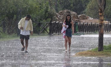 Meteoroloji Antalya için uyarı verdi: 'Çok kuvvetli sağanak' geliyor!