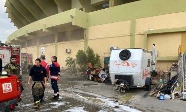 İzmir Atatürk Stadyumu'nda yangın paniği!