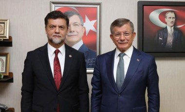 Davutoğlu'nun açıklamaları gündem olmuştu... Gelecek Partisi'nde istifa!