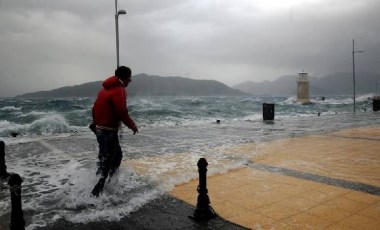 Meteoroloji saat verdi... Batı Karadeniz ve Marmara için 'fırtına' uyarısı!