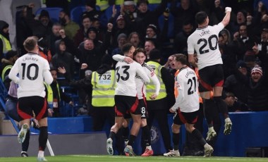 Fulham, 90+5'te Chelsea'yi devirdi