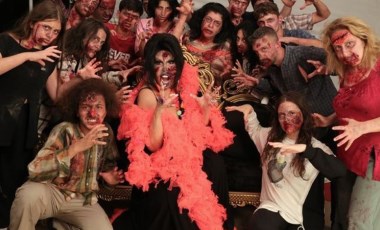 Diva Bülent Ersoy Kutsal Damacana filmi için 'zombi' oldu