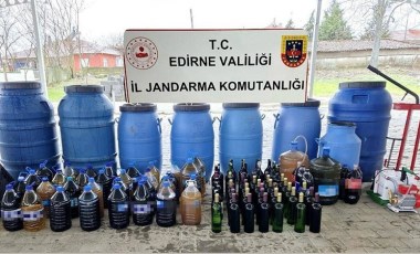 Yılbaşı öncesi Edirne'de denetim: Bin 560 litre 'sahte şarap' ele geçirildi