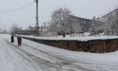 Bingöl'de 10 köy yolu ulaşıma kapandı!